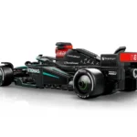 LEGO® 77244 Mercedes-AMG W15 F1 auto huren bij Terschelling Bricks